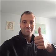 Actual musico de Kramer, doy clases de bajo y guitarra a niños y jovenes